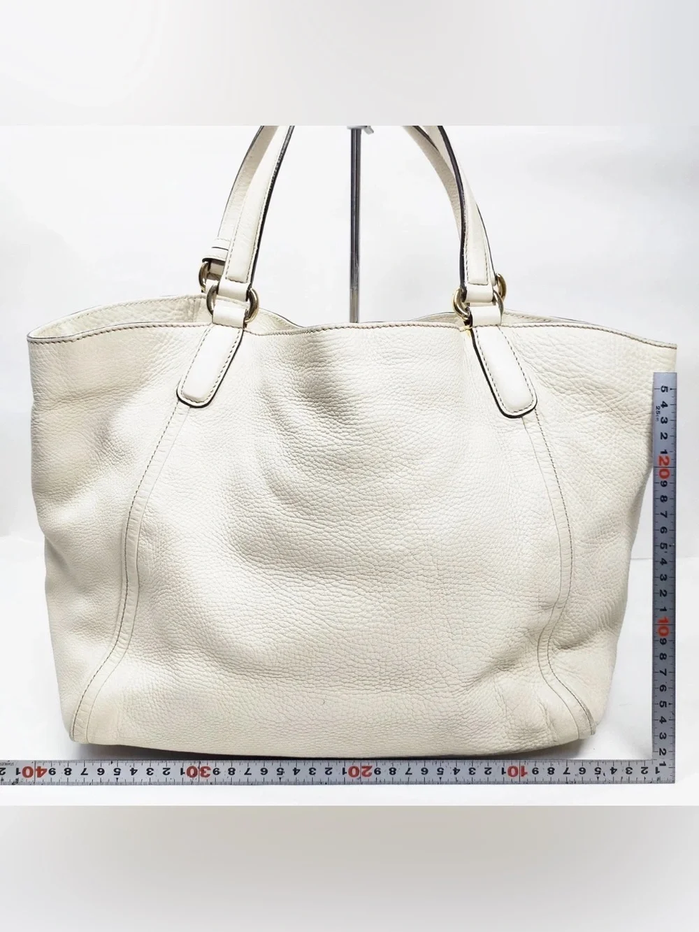 Gucci Cream Leather Tote with Signature Double G and Tassel